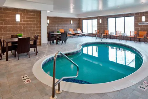 Courtyard Albany Thruway 4