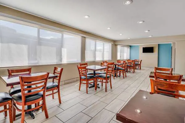 Days Inn by Wyndham Albany SUNY 4