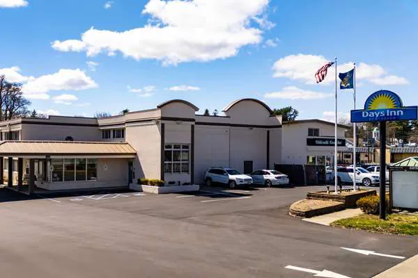 Days Inn by Wyndham Albany SUNY 4