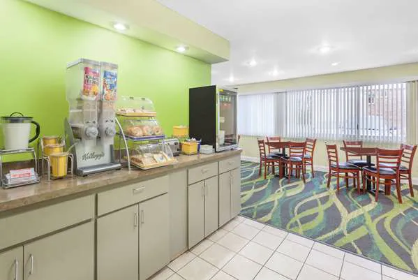 Days Inn by Wyndham Albany SUNY 4