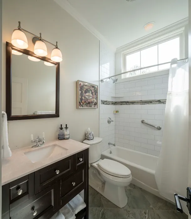 The Lake House Guest Cottages of the Berkshires 4