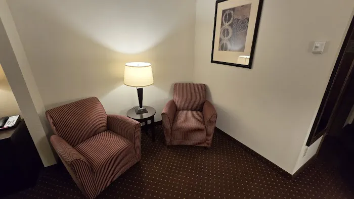 Holiday Inn Express Syracuse-Fairgrounds, an IHG Hotel 4