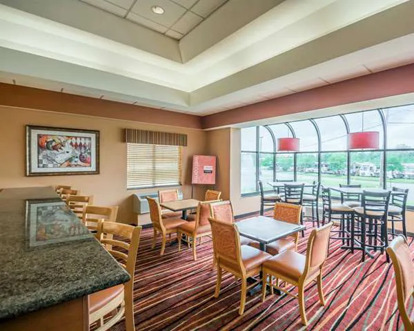 Comfort Inn - NYS Fairgrounds 4