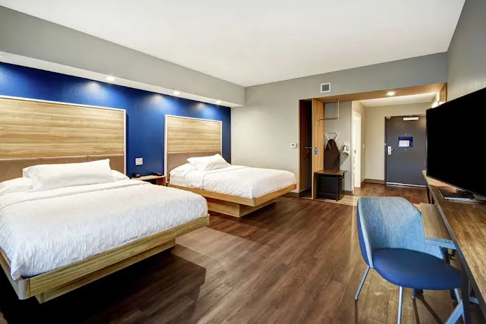 Tru by Hilton Syracuse-Camillus 4