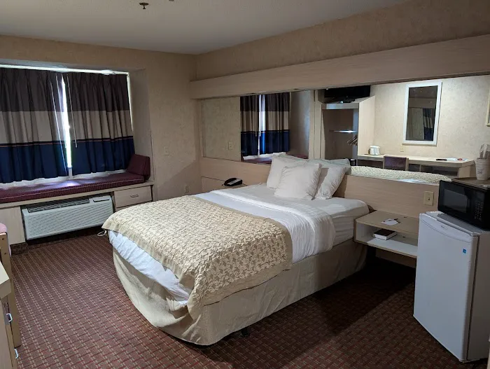 Microtel Inn & Suites by Wyndham Baldwinsville/Syracuse 4