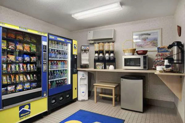 Microtel Inn & Suites by Wyndham Baldwinsville/Syracuse 4