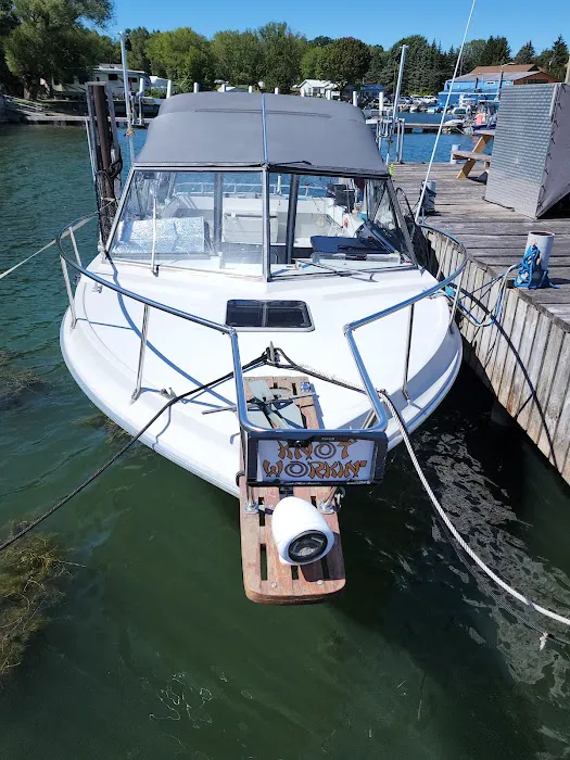 Anchor Resort & Marina Inc 4