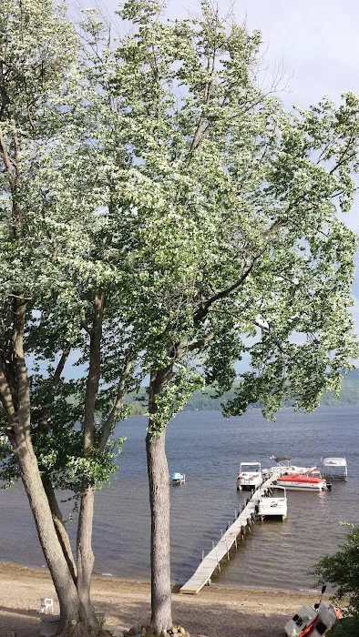 The Schroon Lake Place 4