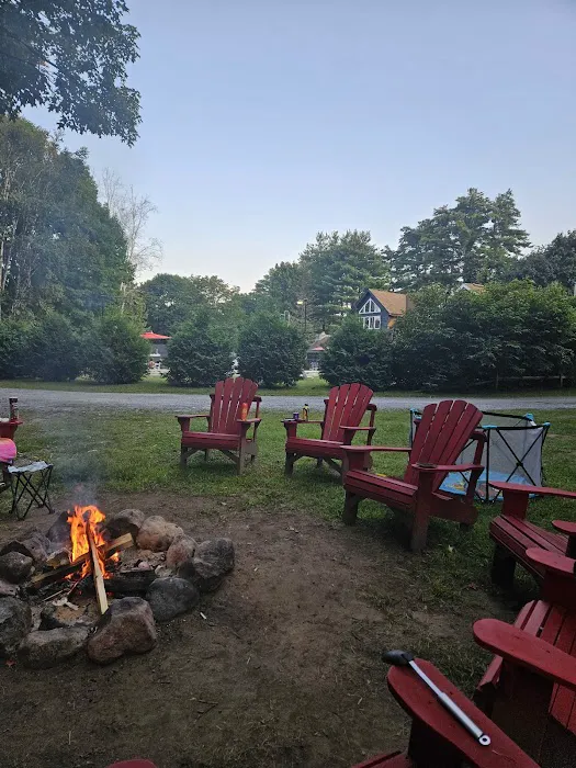 The Bolton Lodge & Suites 4