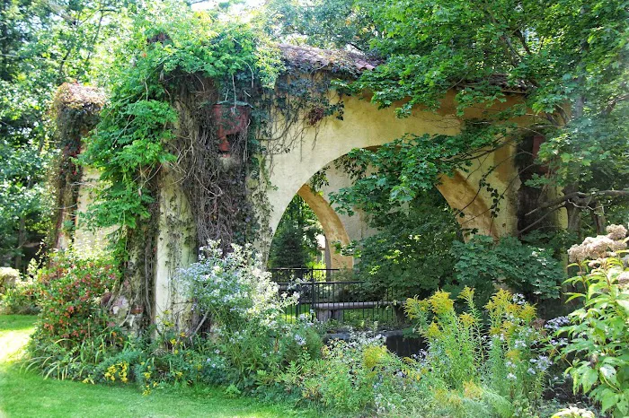 Melody Manor Resort 4
