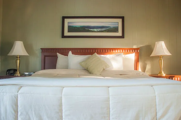 Melody Manor Resort 4