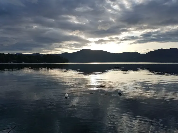 Cool-Ledge on Lake George 4