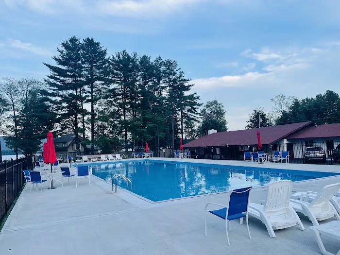 Olympian Village Motel 4