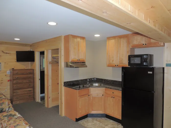 Lake George Diamond Cove Cottages & Cabins Hotel 4