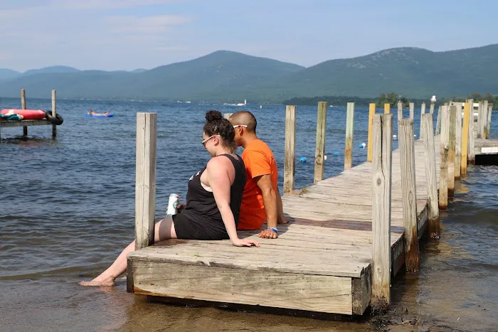 Golden Sands Resort NOW Waters Edge Lodge on Lake George 4