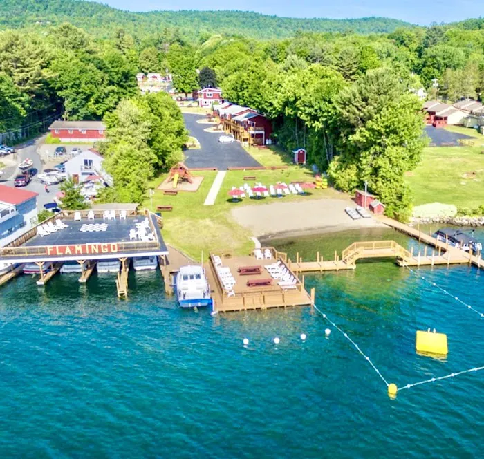 Flamingo Resort On Lake George 4