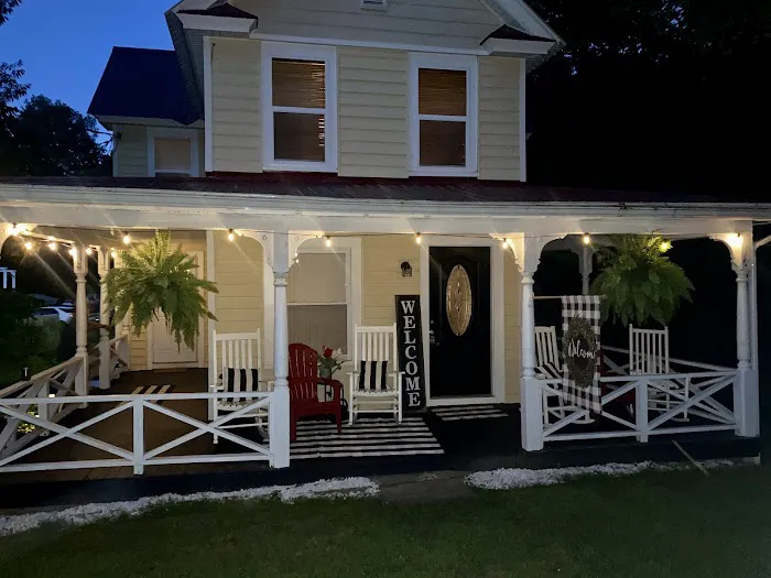 The Yellow Farmhouse Lake George 4