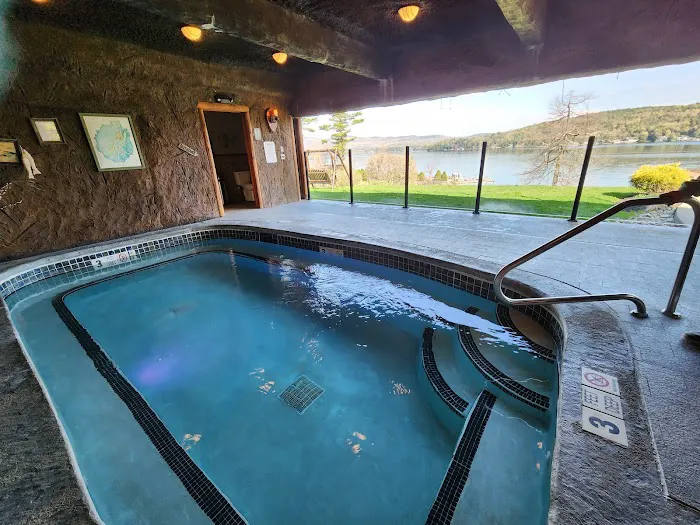 The Lodges at Cresthaven 4