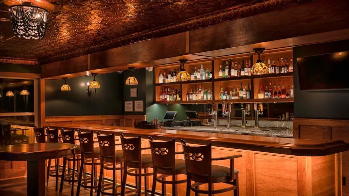 The Inn of Lake George 4