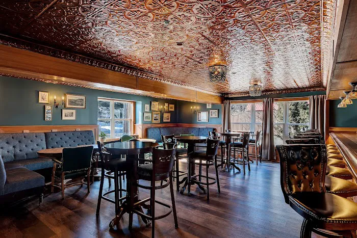 The Inn of Lake George 4