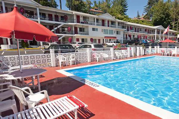 Baymont by Wyndham Lake George 4