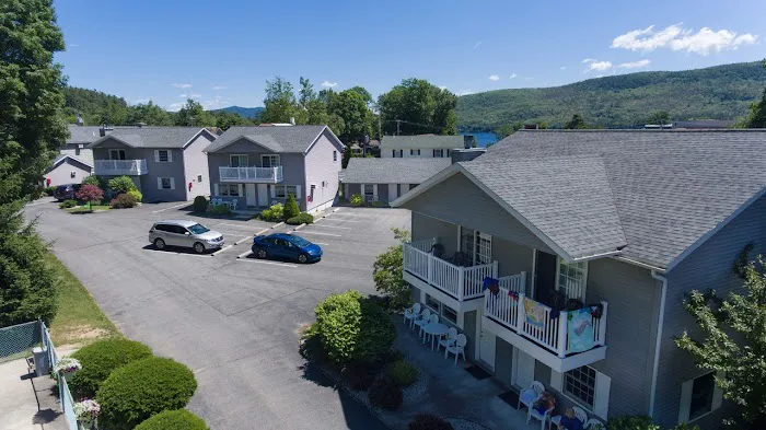 Americas Best Value Inn & Suites 4