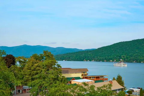 Courtyard Lake George 4
