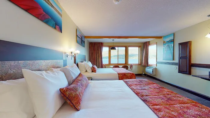 Surfside On The Lake Hotel & Suites 4