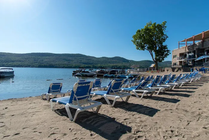 Surfside On The Lake Hotel & Suites 4
