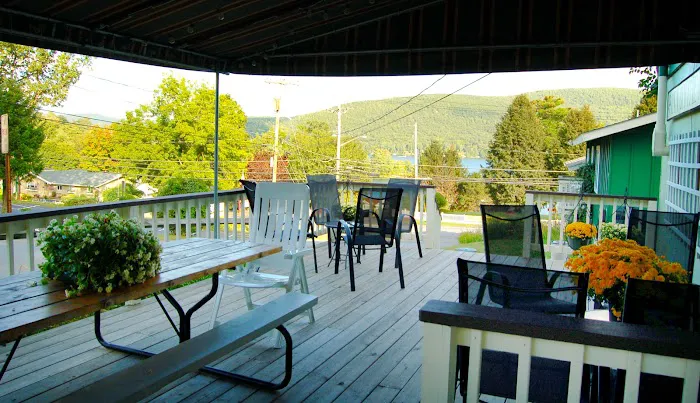 Inn on The Hill 4