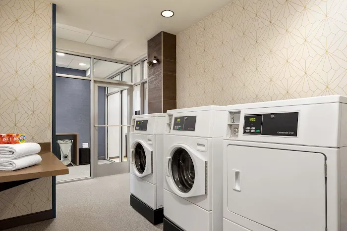 Home2 Suites by Hilton York 4