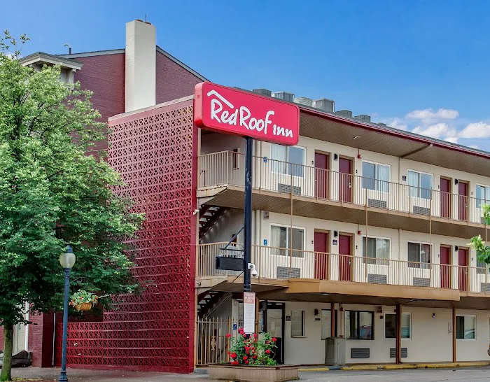 Red Roof Inn York Downtown 4