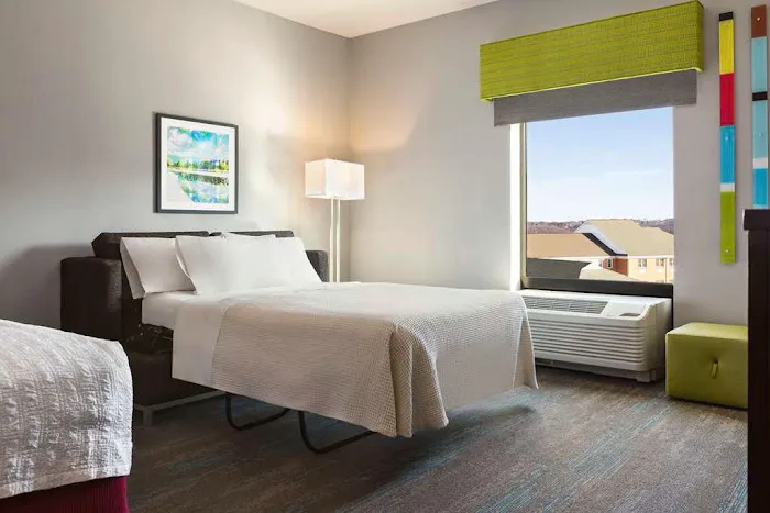 Hampton Inn & Suites York South 4