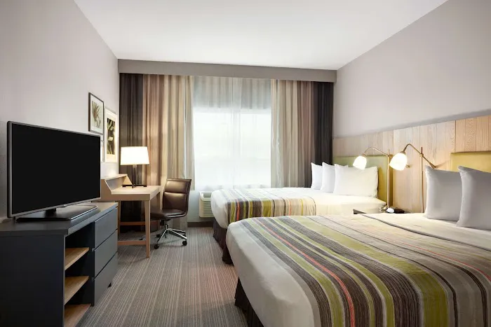 Country Inn & Suites by Radisson, York, PA 4