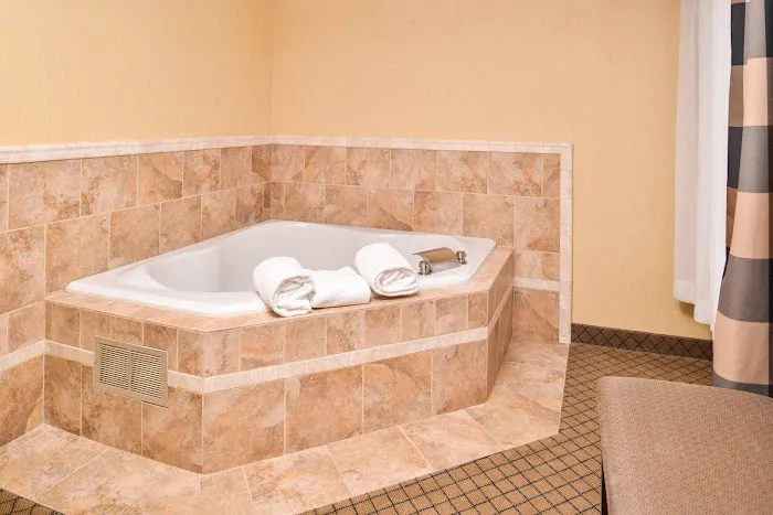 Holiday Inn Express Lewisburg/New Columbia by IHG 4