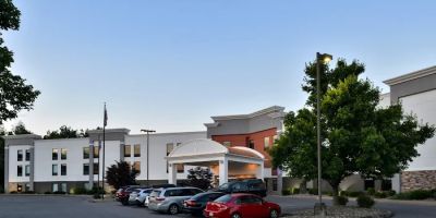 Holiday Inn Express Lewisburg/New Columbia by IHG