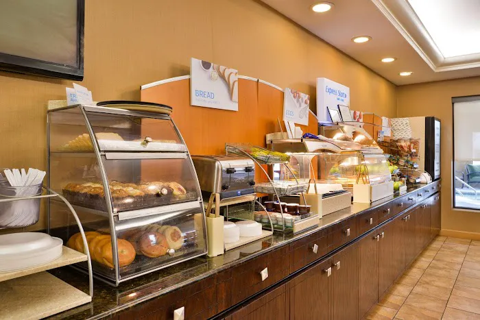 Holiday Inn Express Lewisburg/New Columbia by IHG 4
