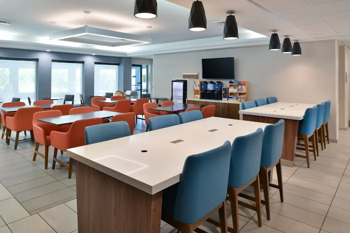 Holiday Inn Express Lewisburg/New Columbia by IHG 4