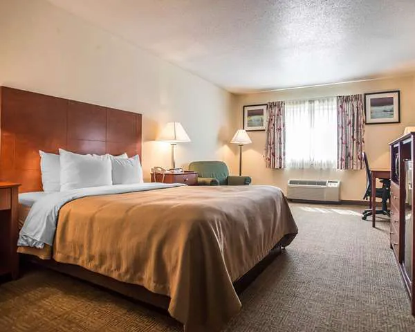Quality Inn New Columbia-Lewisburg 4