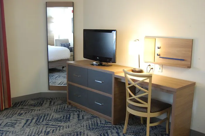 Candlewood Suites Harrisburg I-81 - Hershey Area by IHG 4