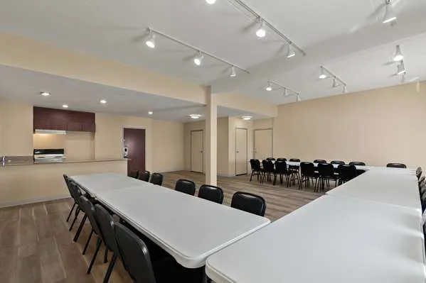 Ramada by Wyndham Harrisburg/Hershey Area 4