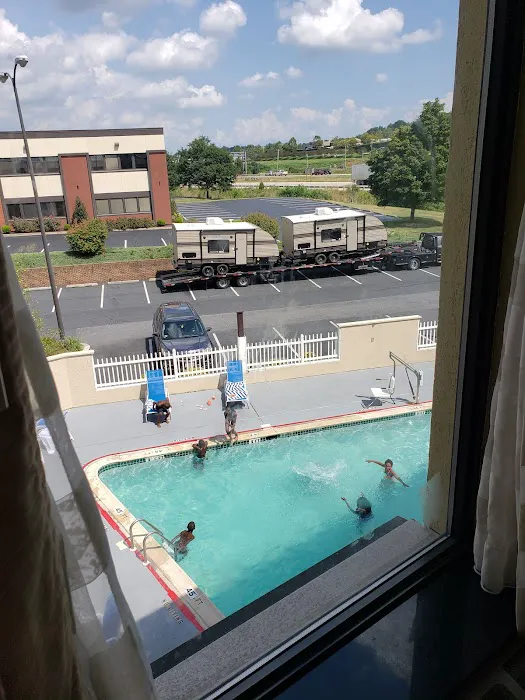 Best Western Harrisburg North 4