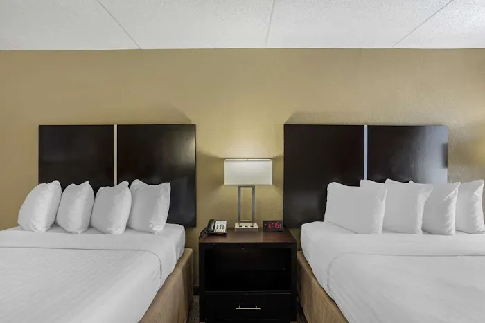 Best Western Harrisburg North 4