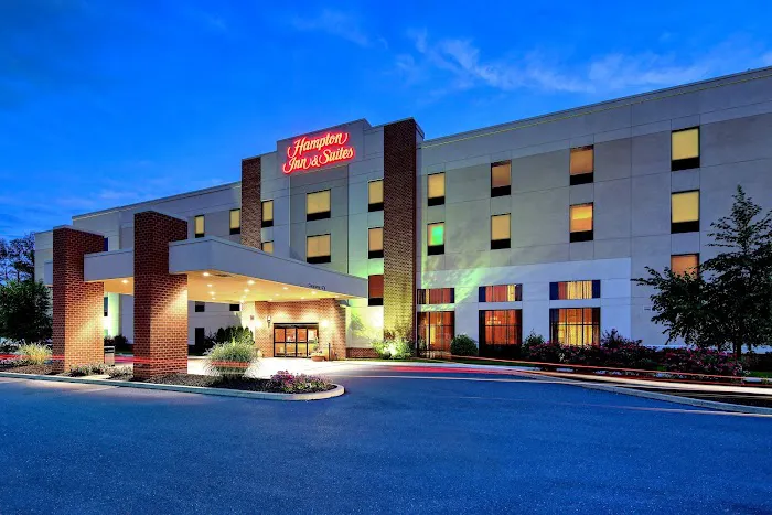 Hampton Inn & Suites Harrisburg/North 4