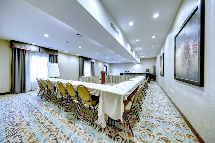 Hampton Inn & Suites Harrisburg/North 4