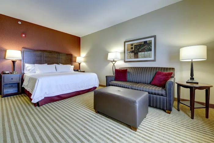 Hampton Inn & Suites Harrisburg/North 4