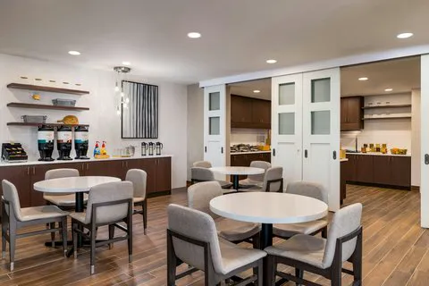 Residence Inn Mechanicsburg 4