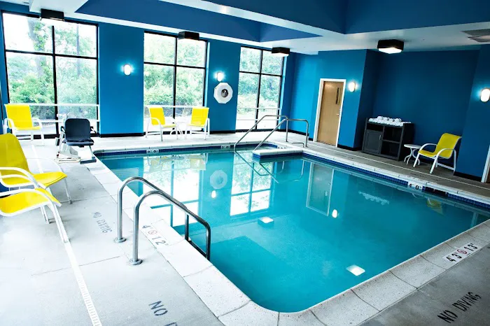 Holiday Inn Express & Suites Harrisburg W - Mechanicsburg by IHG 4