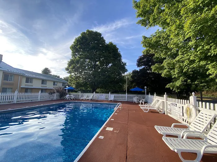 Baymont by Wyndham Harrisburg 4