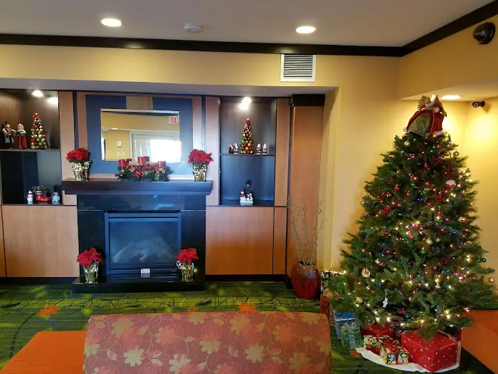 Fairfield Inn & Suites Hartford Manchester 4